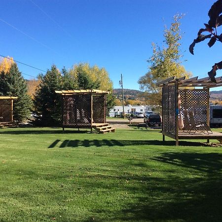 Robert'S Roost Rv Park Resort Quesnel Zewnętrze zdjęcie