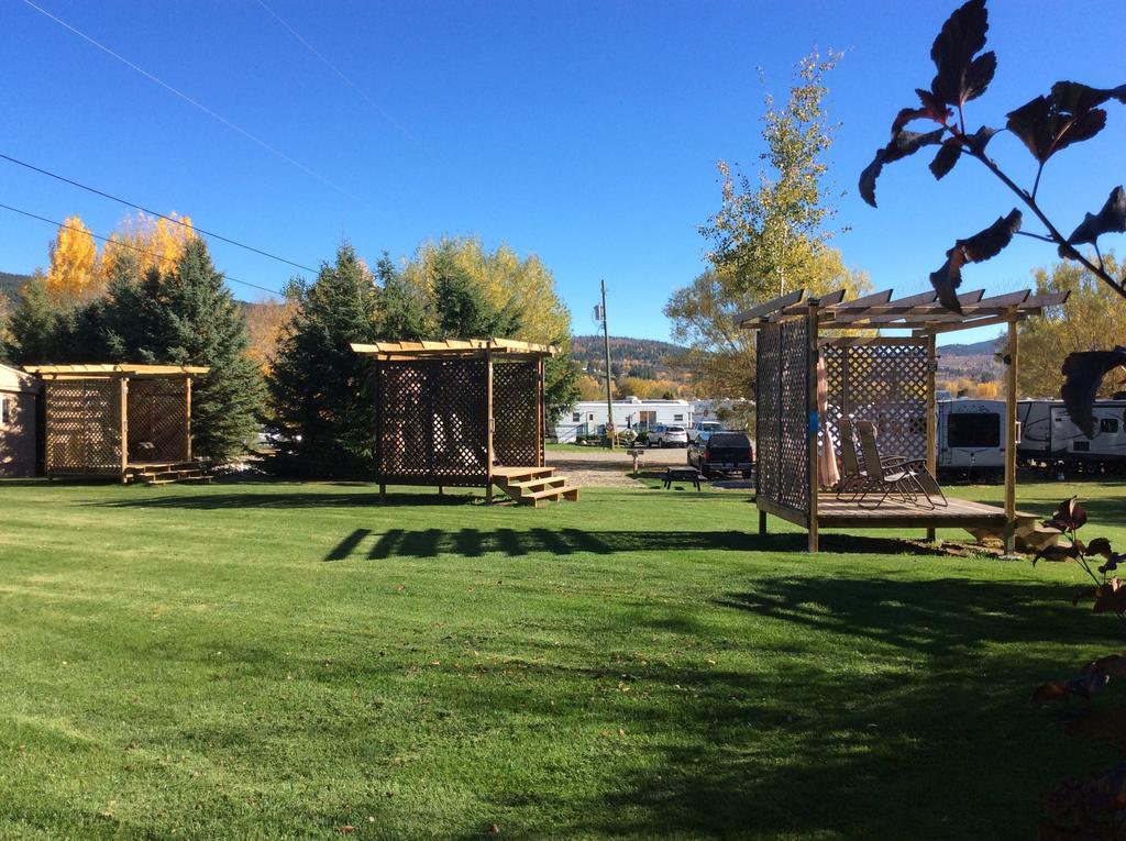 Robert'S Roost Rv Park Resort Quesnel Zewnętrze zdjęcie